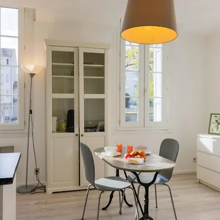 T2 Lumineux Avec Vue Dégagée Proche Canal * Carcasona